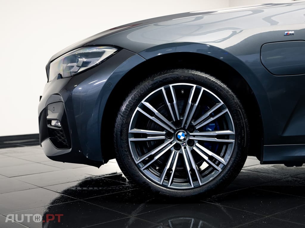 BMW 330 e iPerformance Pack M