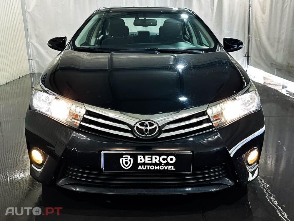 Toyota Corolla 1.4 D-4D Exclusive +Navi MM