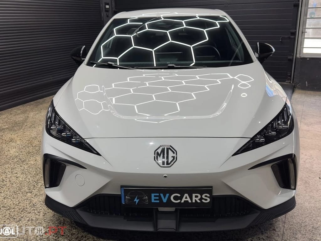 MG MG4 4 Luxury 64 kWh