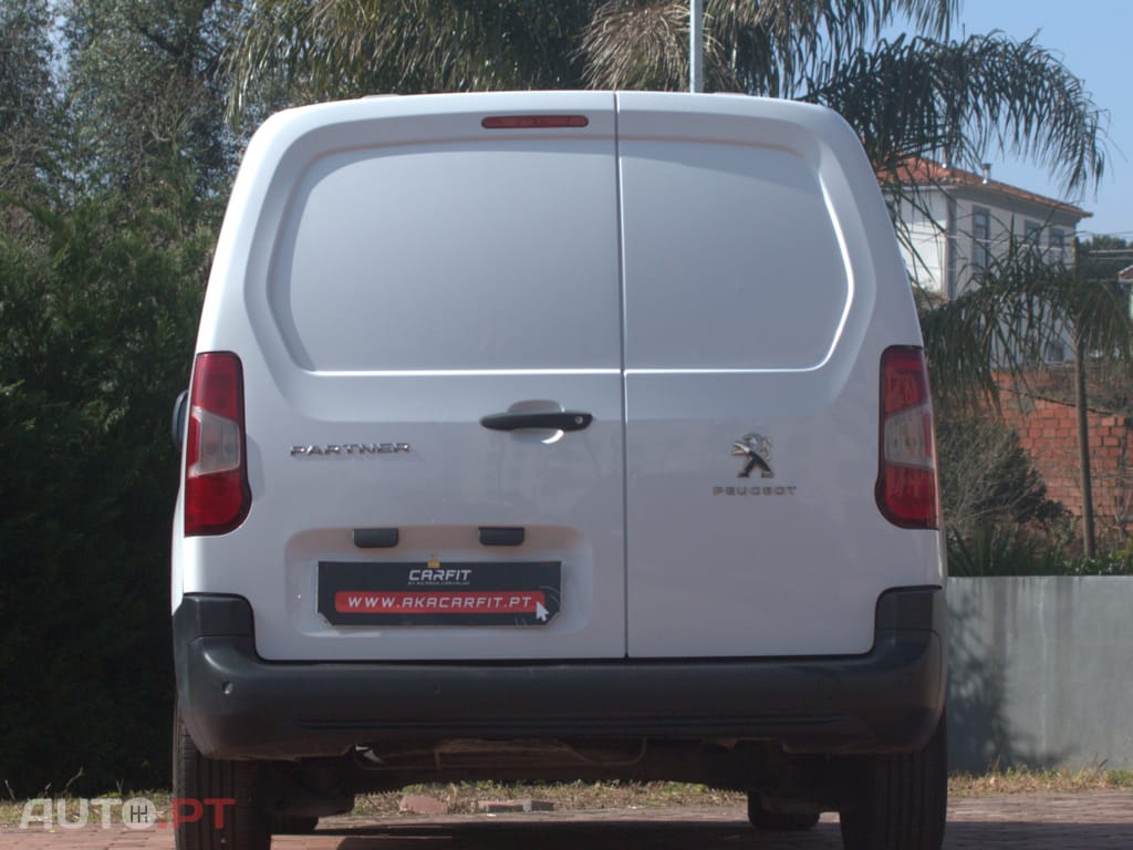 Peugeot Partner 1.5 BlueHDi Asphalt Standard