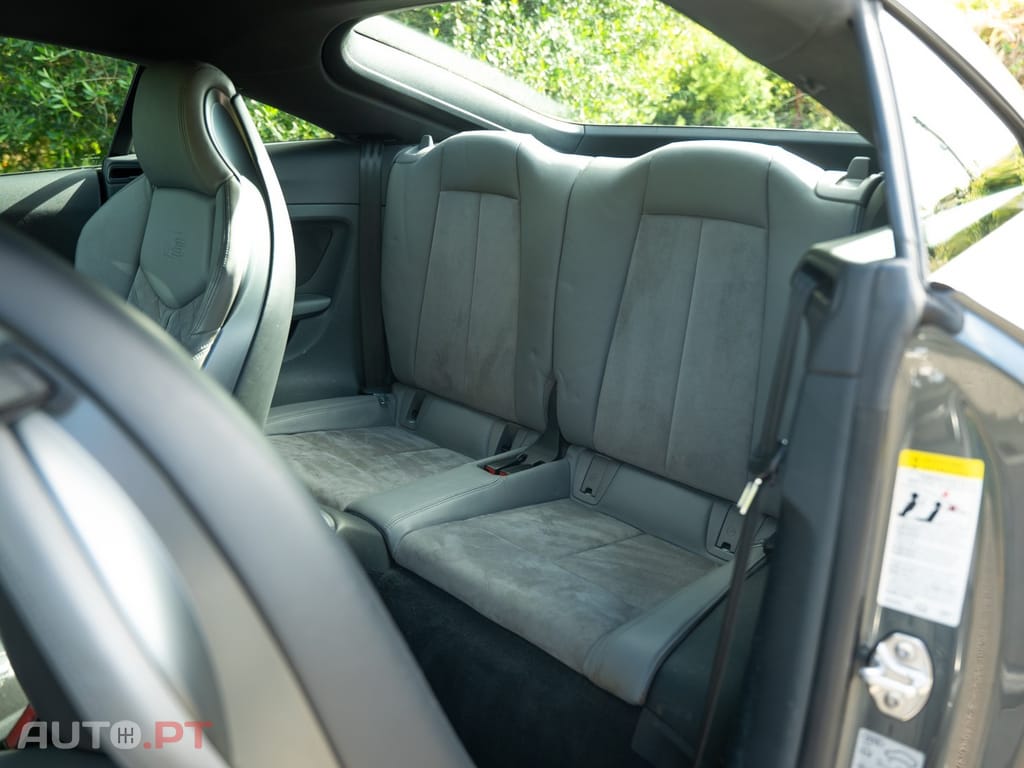 Audi TT 2.0 TFSI quattro S-line S tronic