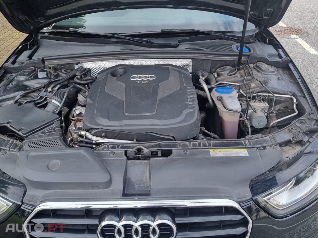 Audi A4 2.0 TDI multitronic S-line
