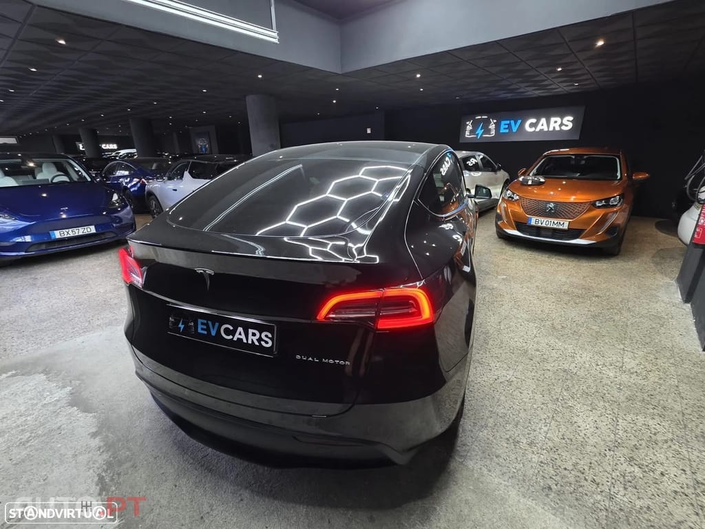 Tesla Model Y Long Range Dual Motor AWD