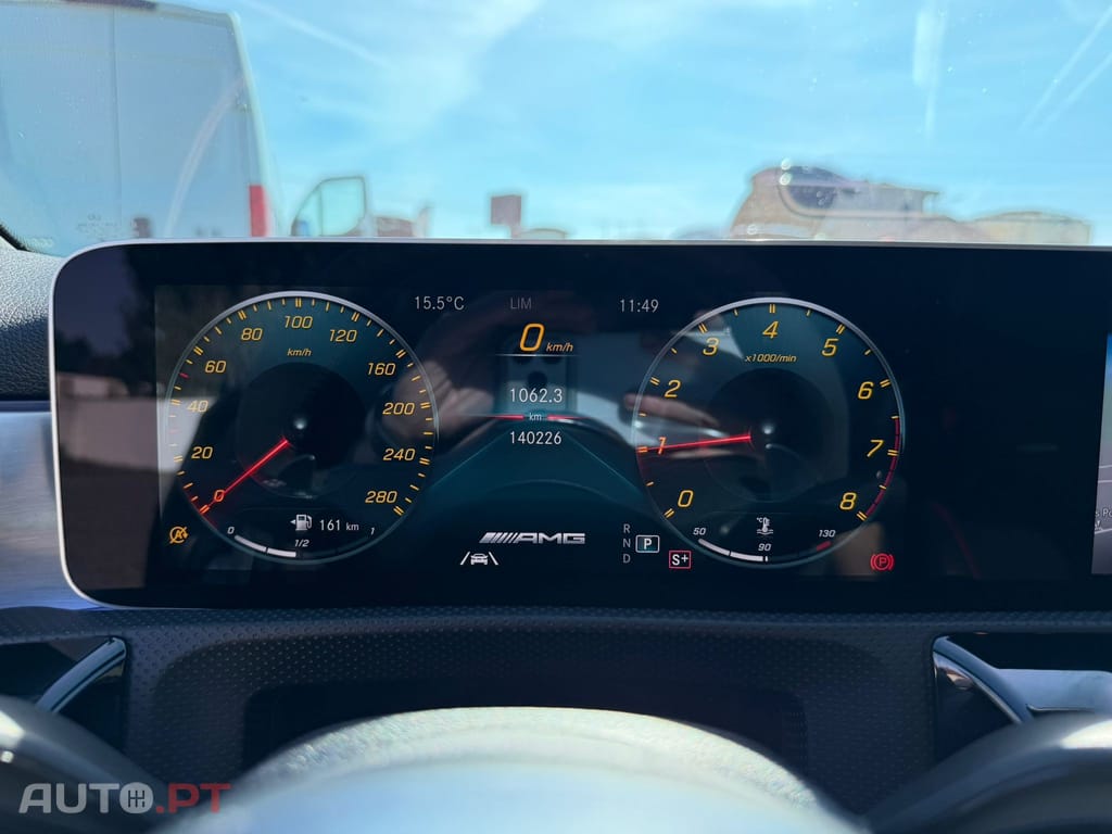 Mercedes-Benz A 35 AMG 4Matic Speedshift DCT 7G