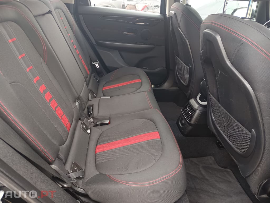 BMW 218 i Coupe Line Sport