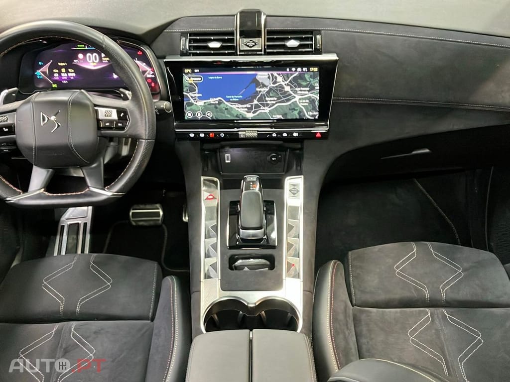 DS DS7 Crossback E-Tense Performance Line EAT8