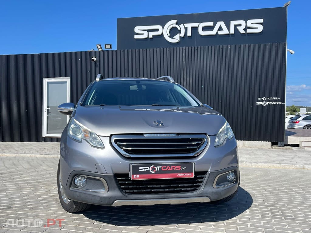 Peugeot 2008 1.2 PureTech Style