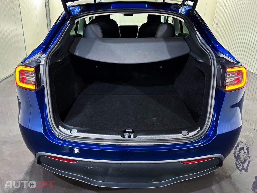 Tesla Model Y Long Range Dual Motor AWD