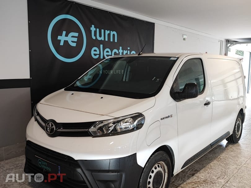 Toyota Proace Verso ELECTRIC FOURGON RC21 MEDIUM 75KWH BUSINESS