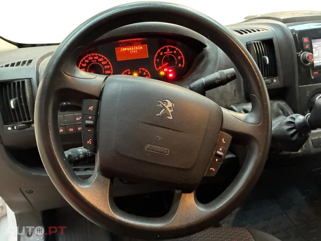 Peugeot Boxer 2.2 BlueHDi 333 L2H2 Premium