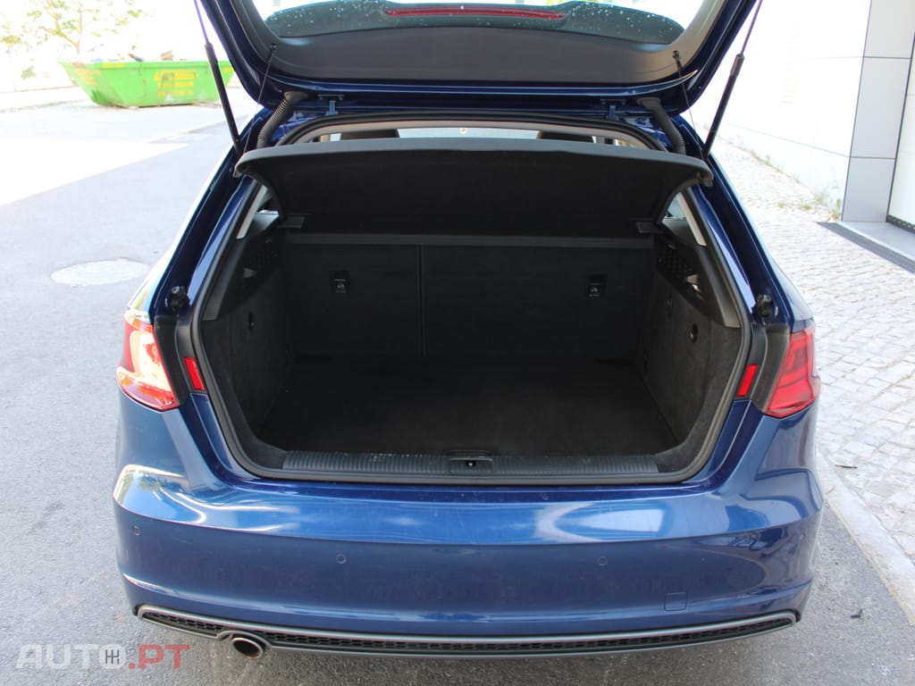 Audi A3 Sportback S-line S-tronic