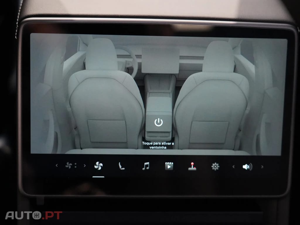 Tesla Model 3 Tração Traseira