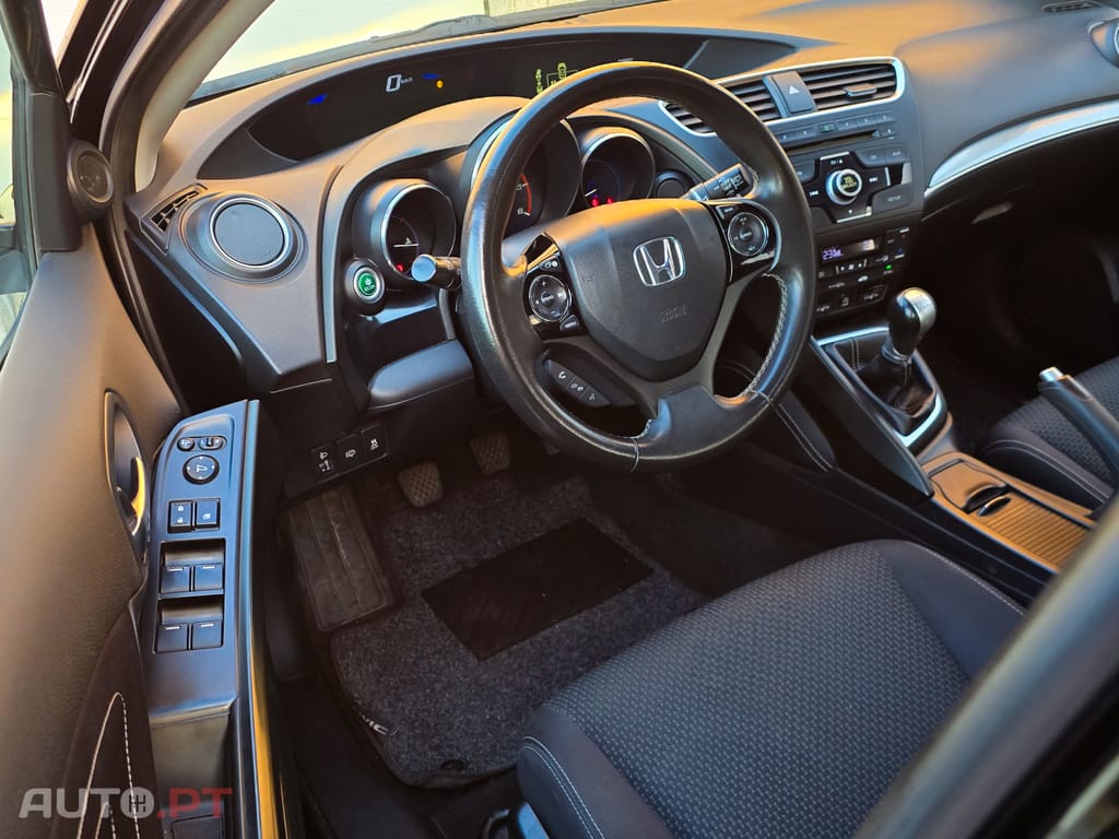 Honda Civic Tourer 1.6 DTEC Elegance