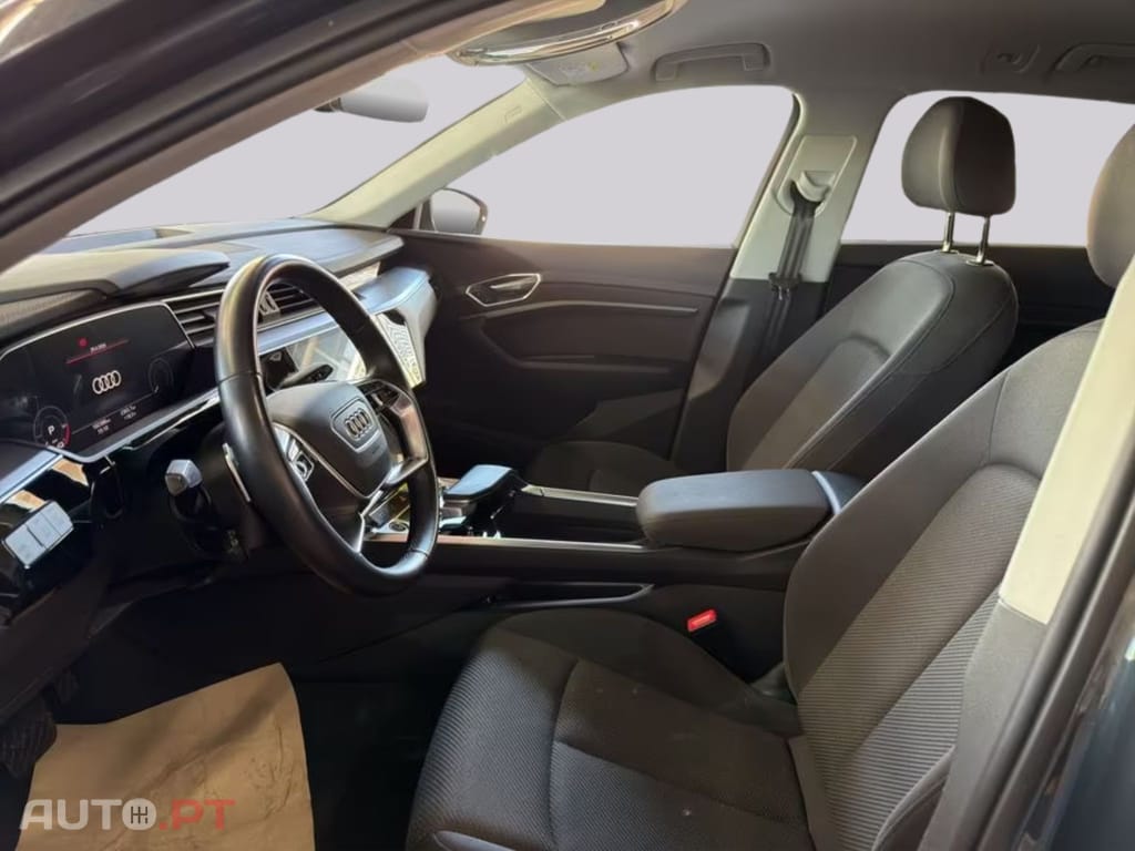 Audi E-Tron 50 Quattro I.V.A DEDUTIVEL