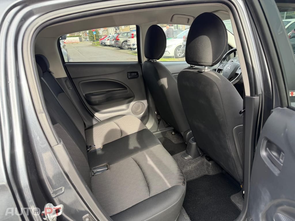 Mitsubishi Space Star 1.2 Intense Connect Edition