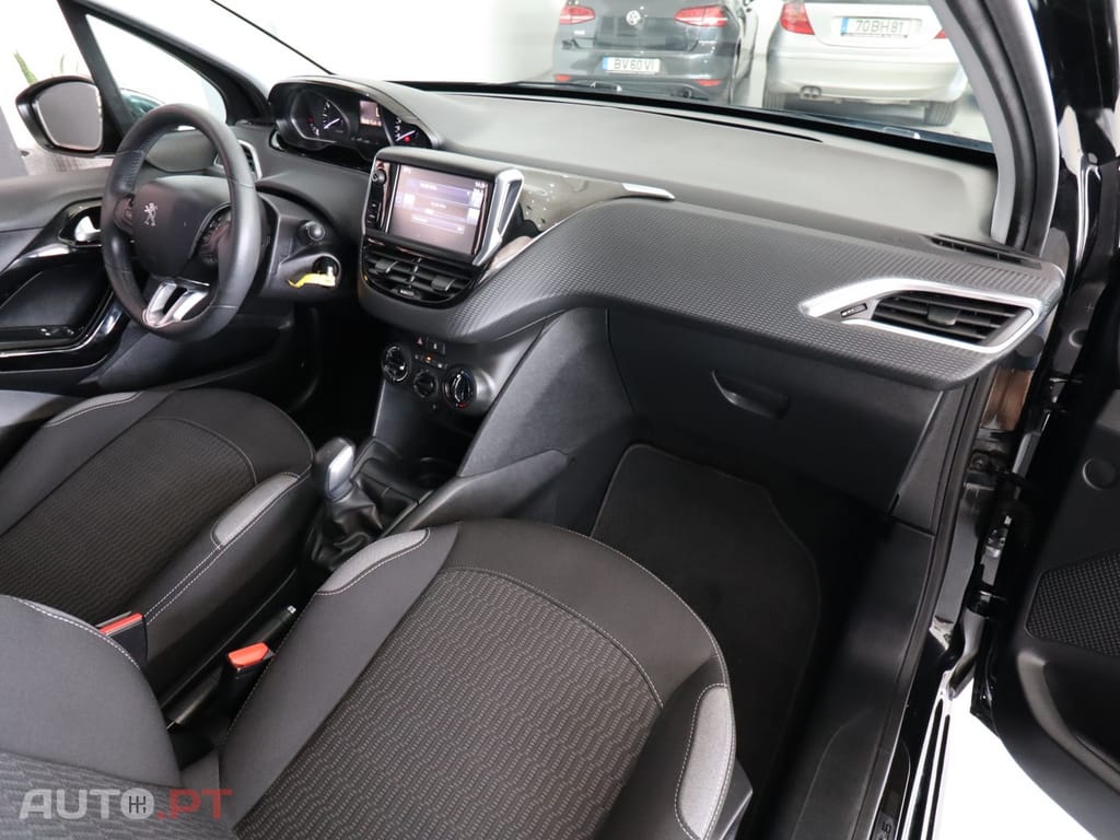 Peugeot 208 1.2 PureTech Style