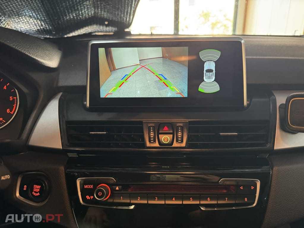 BMW 216 d Line Luxury Auto — fotografia 11