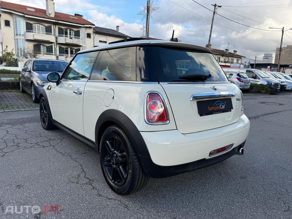 MINI Cooper Cooper D