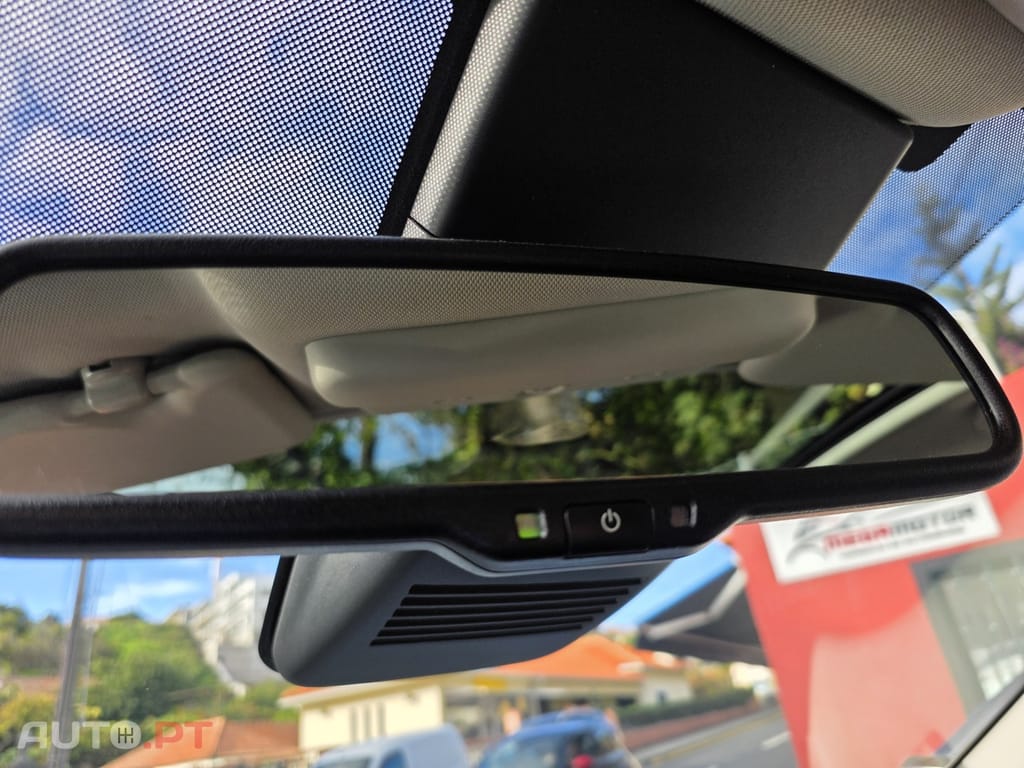 Nissan Qashqai 1.5 dCi N-Connecta J18