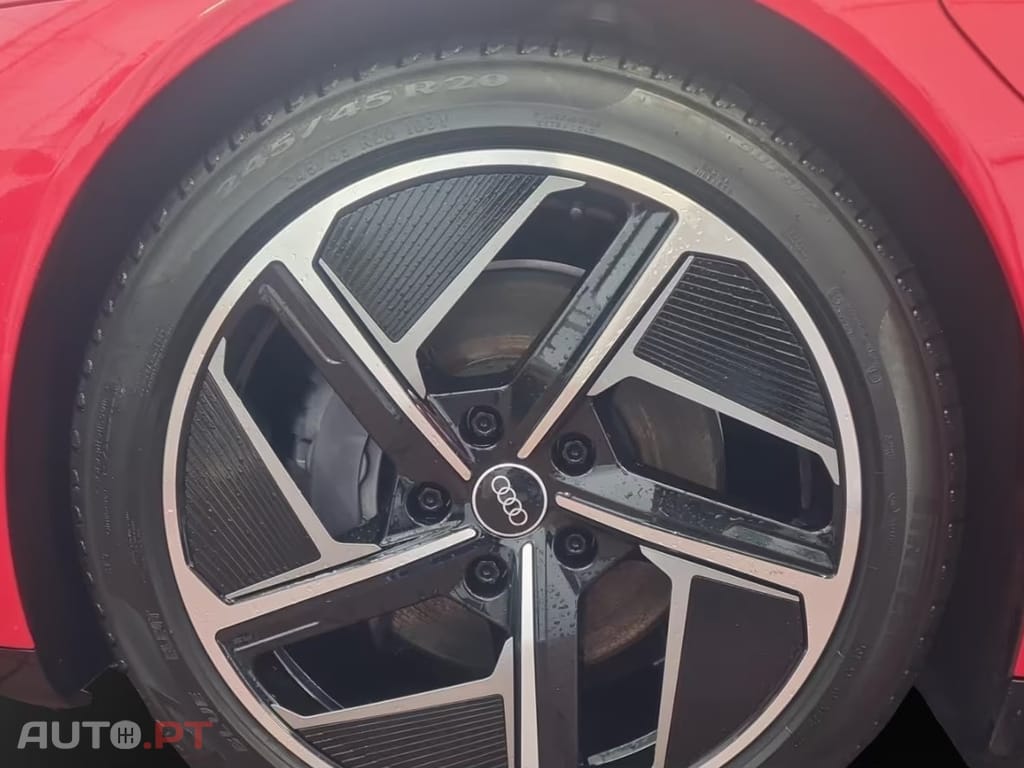 Audi E-Tron GT quattro