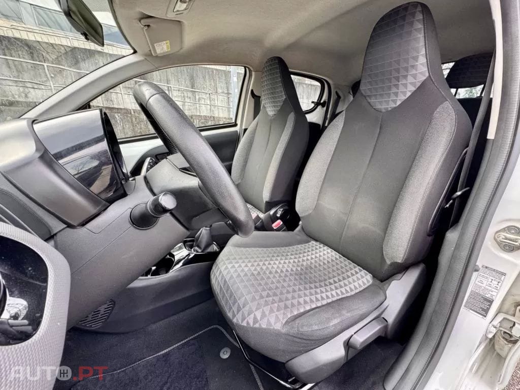 Peugeot 108 1.0 VTi Style