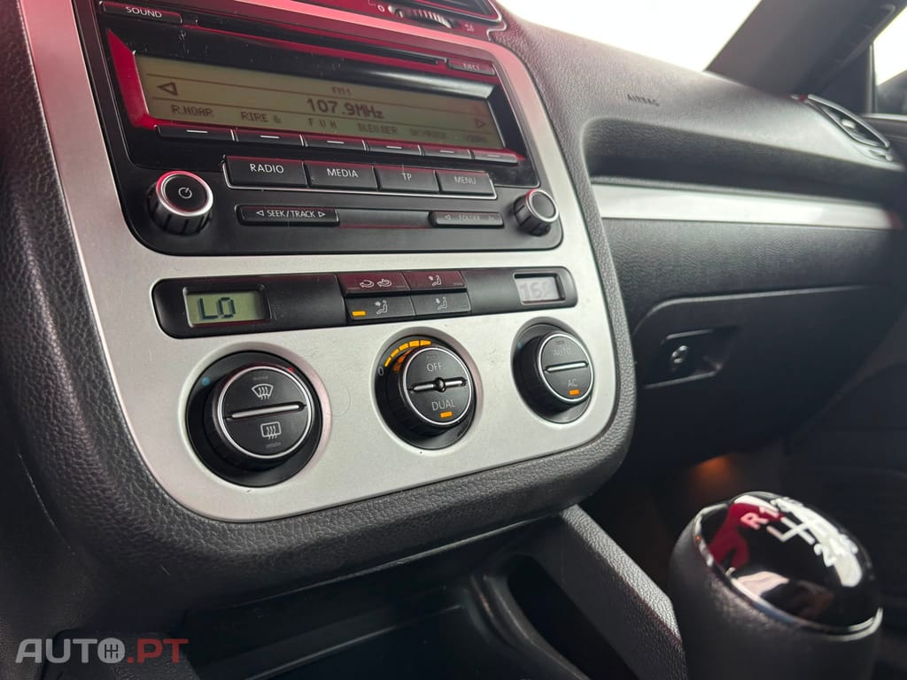 Volkswagen Scirocco 2.0 TDi Sport