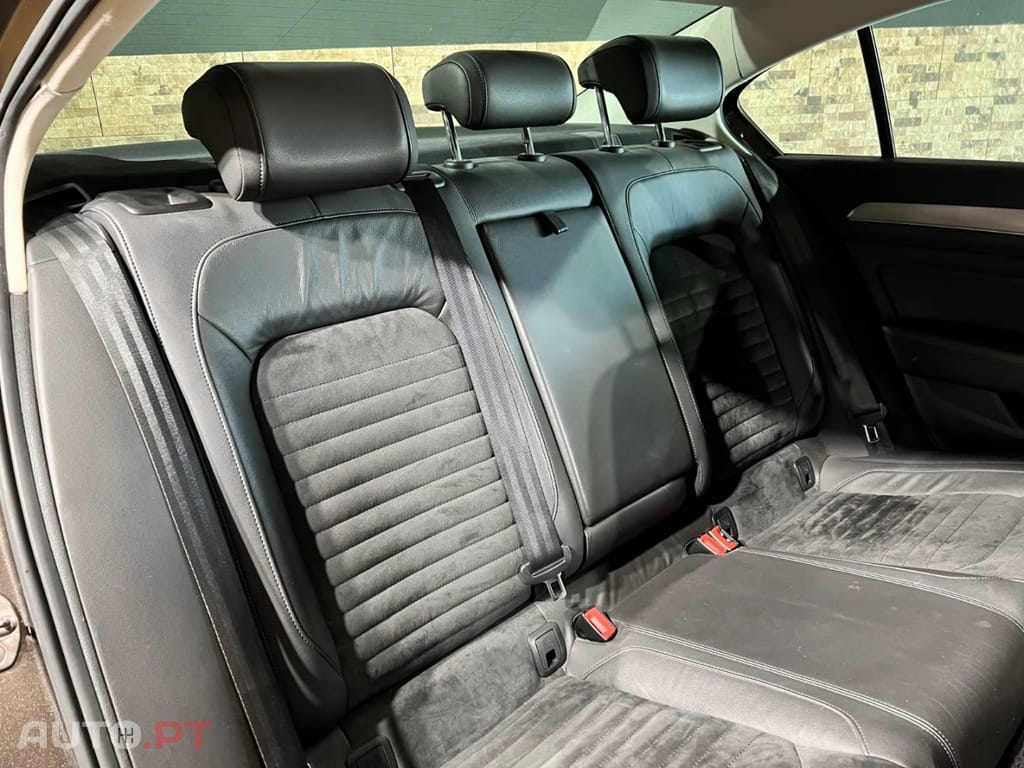 Volkswagen Passat 2.0 BiTDI 240cv DSG | Nacional | Full Extras | 2015