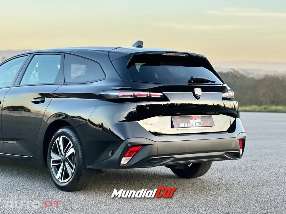 Peugeot 308 1.2 PureTech Allure EAT8
