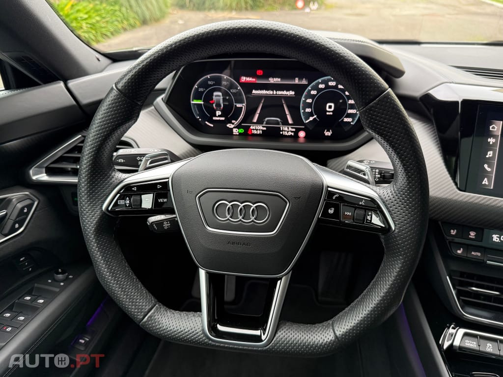 Audi E-Tron GT quattro