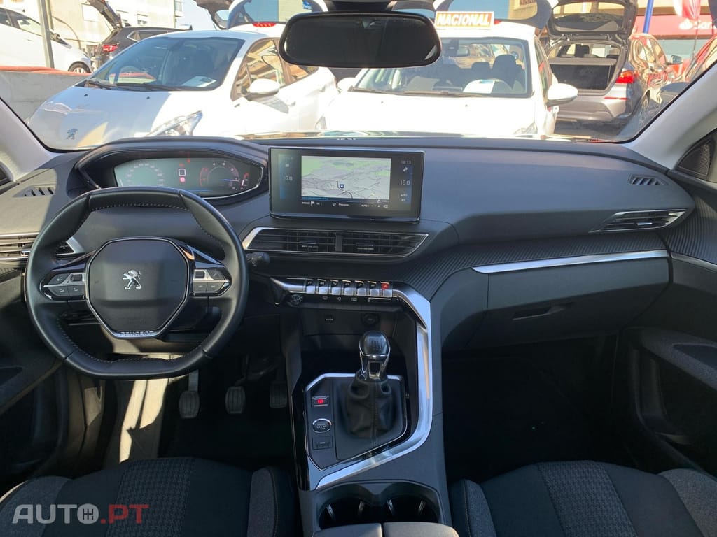 Peugeot 3008 1.5 BlueHDi Active