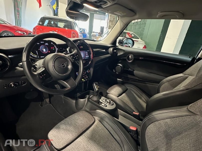 MINI Cooper Cooper SE