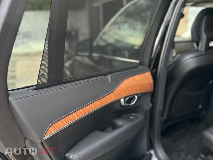 Volvo XC90 2.0 T8 PHEV Inscription Expression AWD