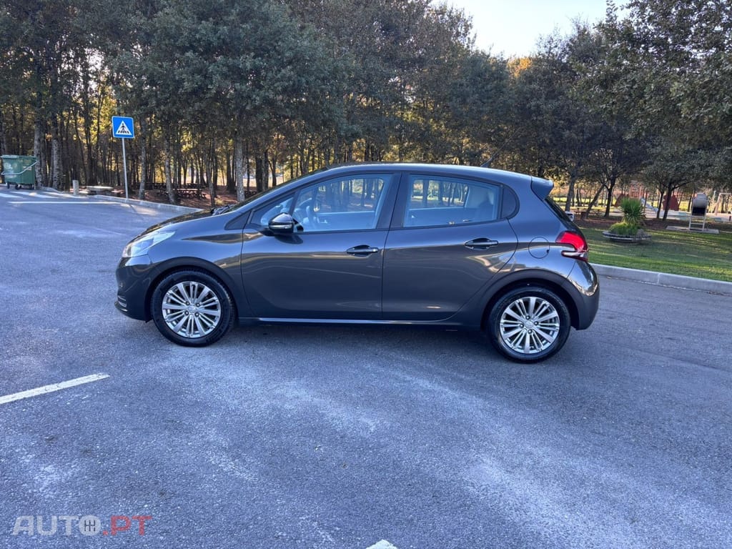 Peugeot 208 1.6 BlueHDi Allure