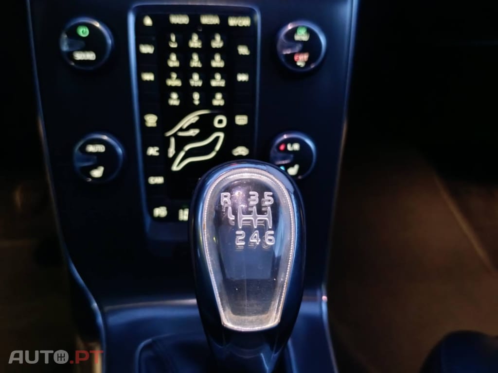 Volvo V40 D2 Summum Business Pack