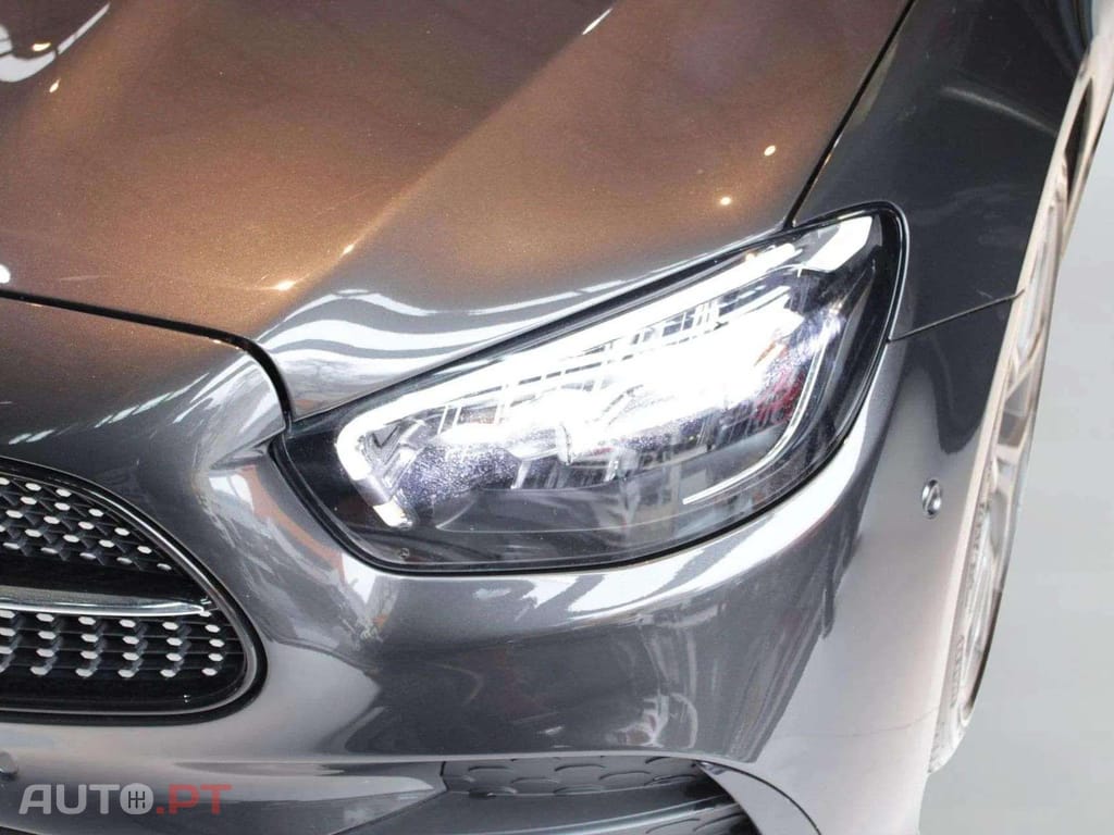 Mercedes-Benz E 220 AMG LINE