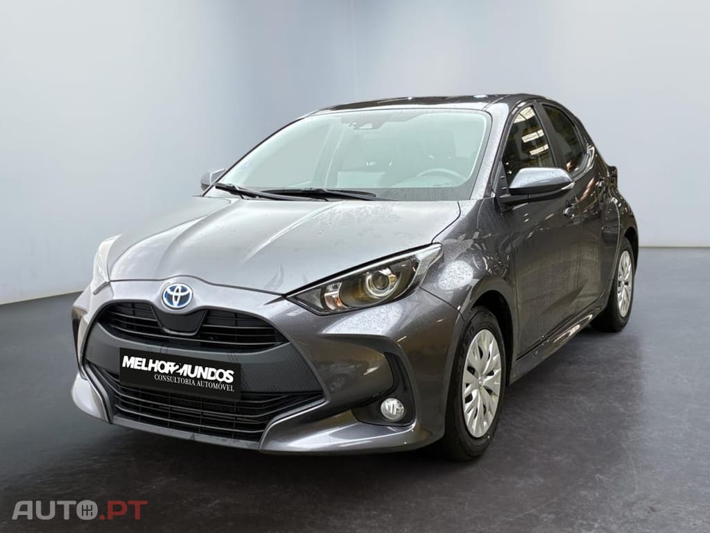 Toyota Yaris 1.5 Hybrid Dynamic Business + Stage Academy