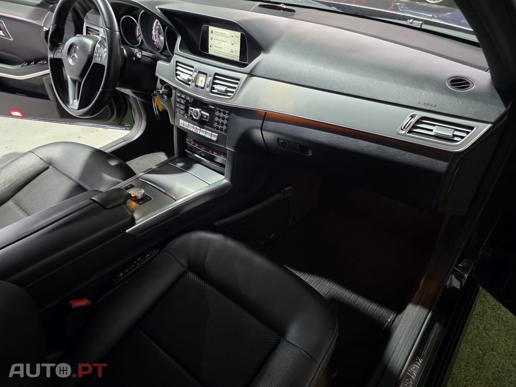 Mercedes-Benz E 300 BlueTEC Hybrid Elegance