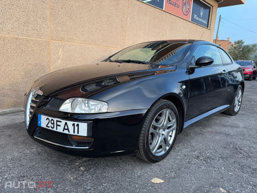 Alfa Romeo GT 1.9 JTD M-JET Blackline