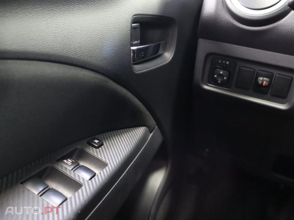 Mitsubishi Space Star 1.2 Connect Edition