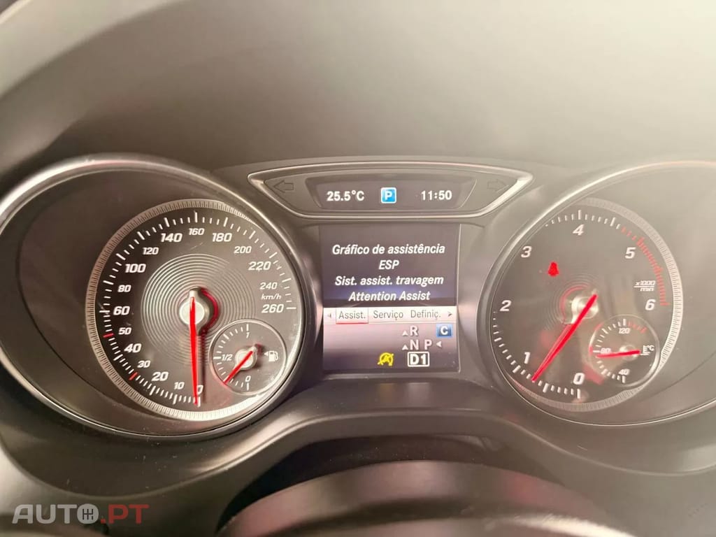 Mercedes-Benz CLA 200 d Shooting Brake AMG Line Aut. - Edition — fotografia 16