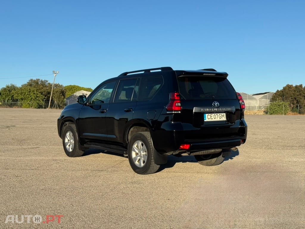 Toyota Land Cruiser 2.8 D-4D CA