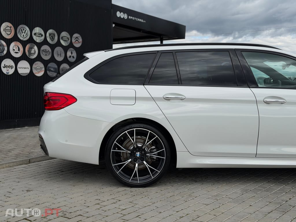 BMW 520 d Pack Desportivo M Auto