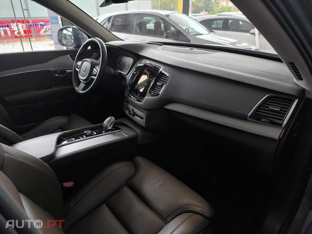 Volvo XC90 2.0 T8 PHEV Inscription Expression AWD