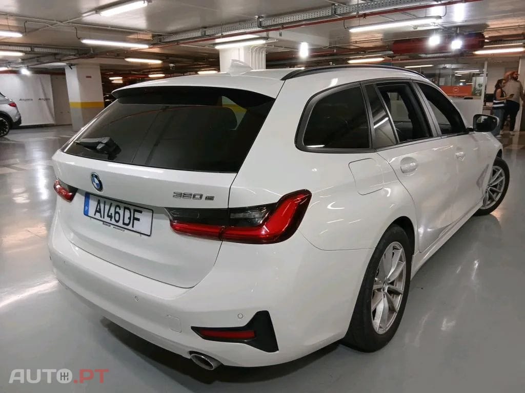 BMW 330 e Touring Corporate Edition Auto