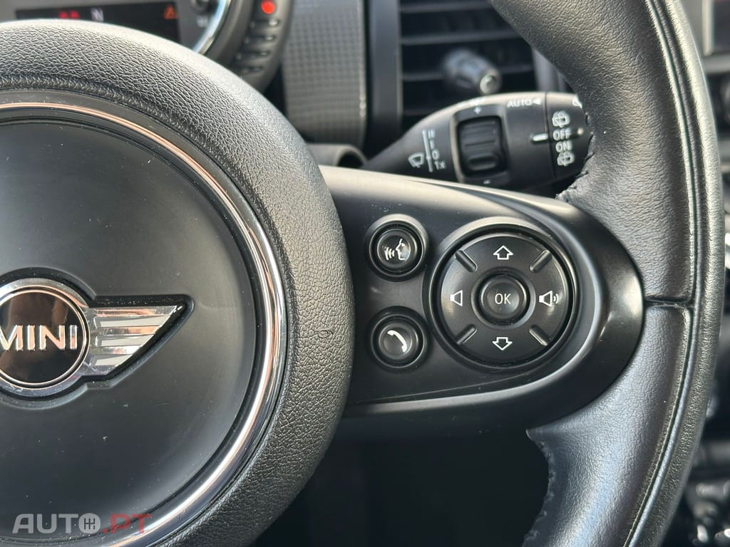 MINI Cooper Cooper D