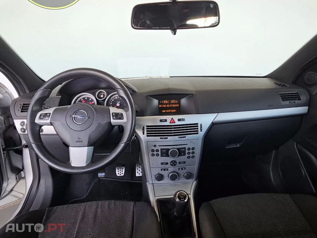 Opel Astra GTC 1.4