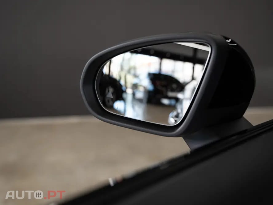 Mercedes-Benz A 250 e AMG Line