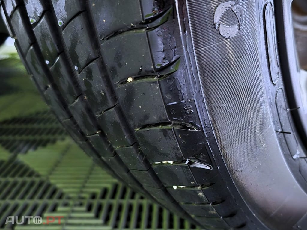 Peugeot E-208 50 kWh Allure Pack