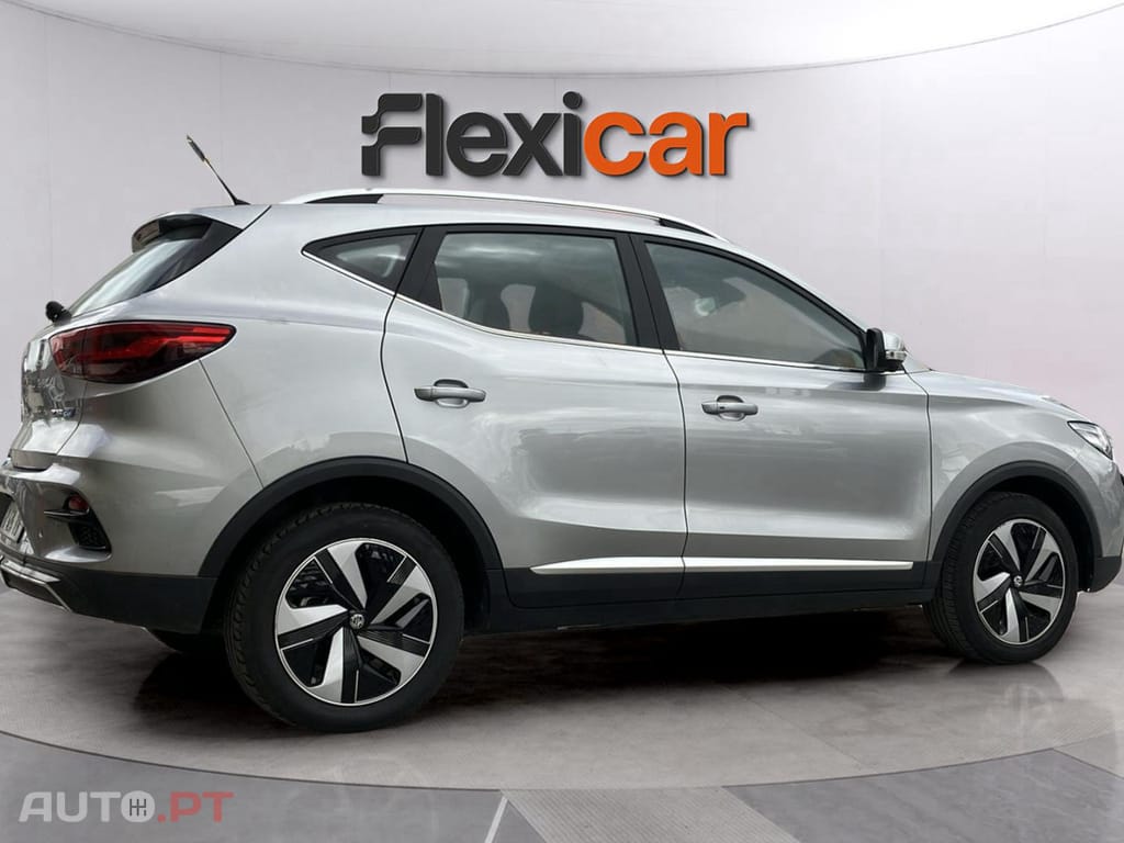 MG ZS EV 72.6 kWh Luxury OBC 11 KW