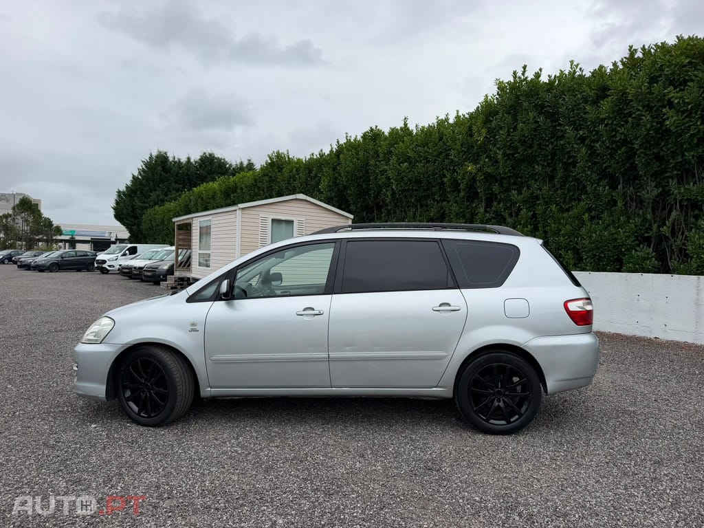 Toyota Avensis Verso 2.0 D-4D